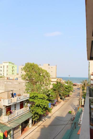 Отель Khach San Thu Linh Thanh Hoa Экстерьер фото